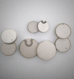 Ceramica piezoelettrica a forma del disco