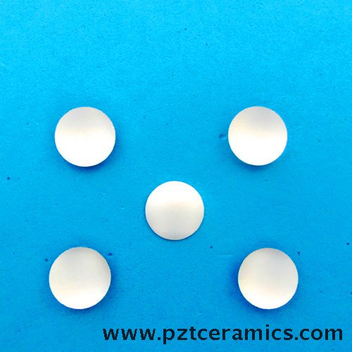 Cristallo focalizzato con cappuccio in ceramica piezoelettrica