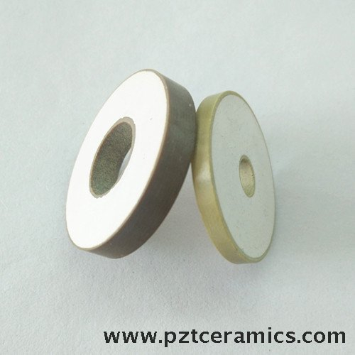 Componente ad anello in ceramica piezoelettrica