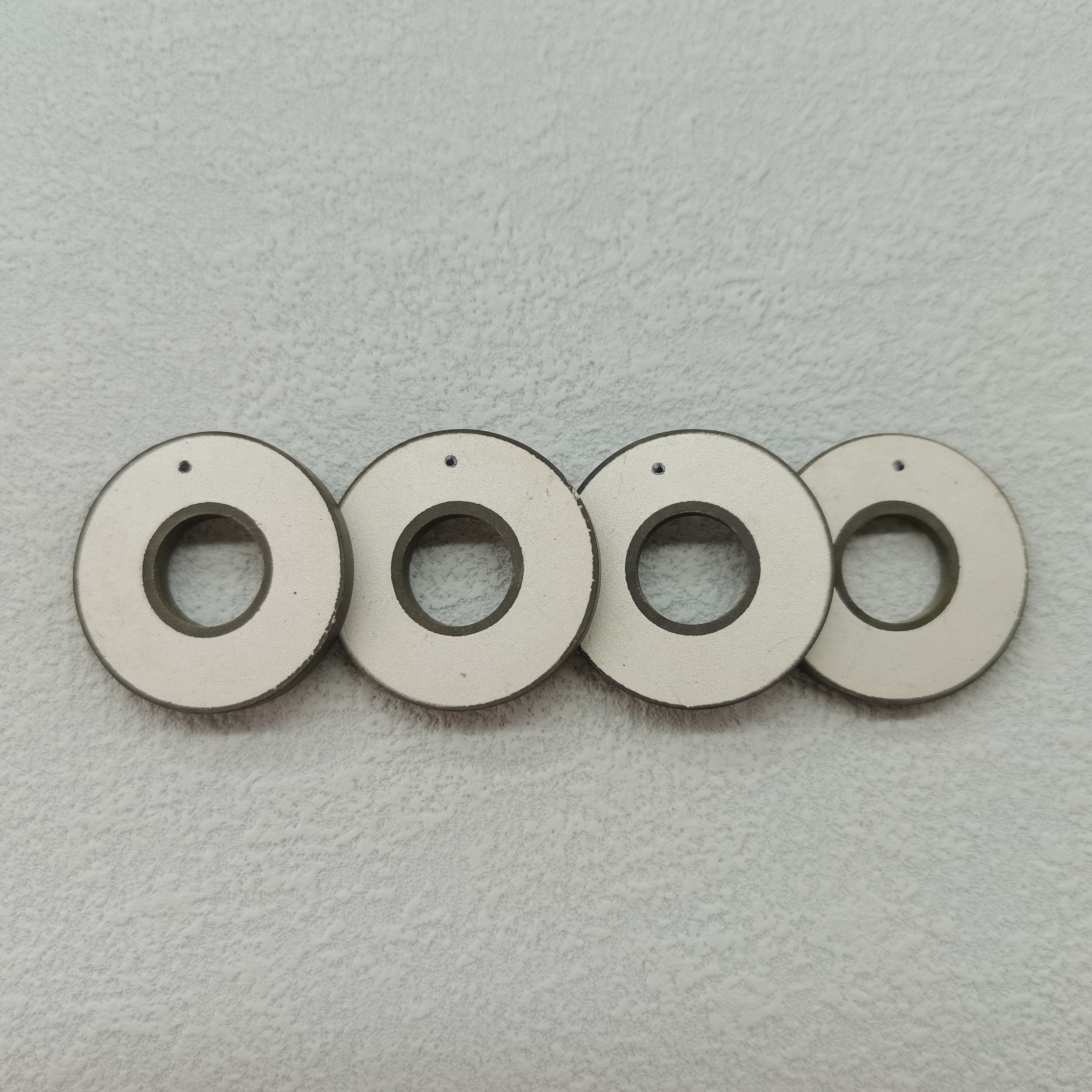 Ring PZT PZT5A Materiale Piezoelettrico Elementi ad anello in ceramica cinese