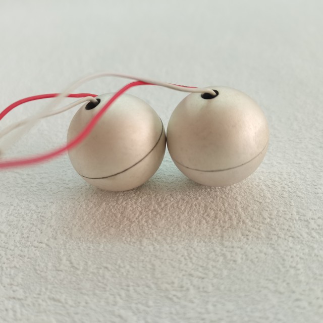 Sfera in ceramica piezoelettrica di alta qualità di alta qualità con filo saldato 