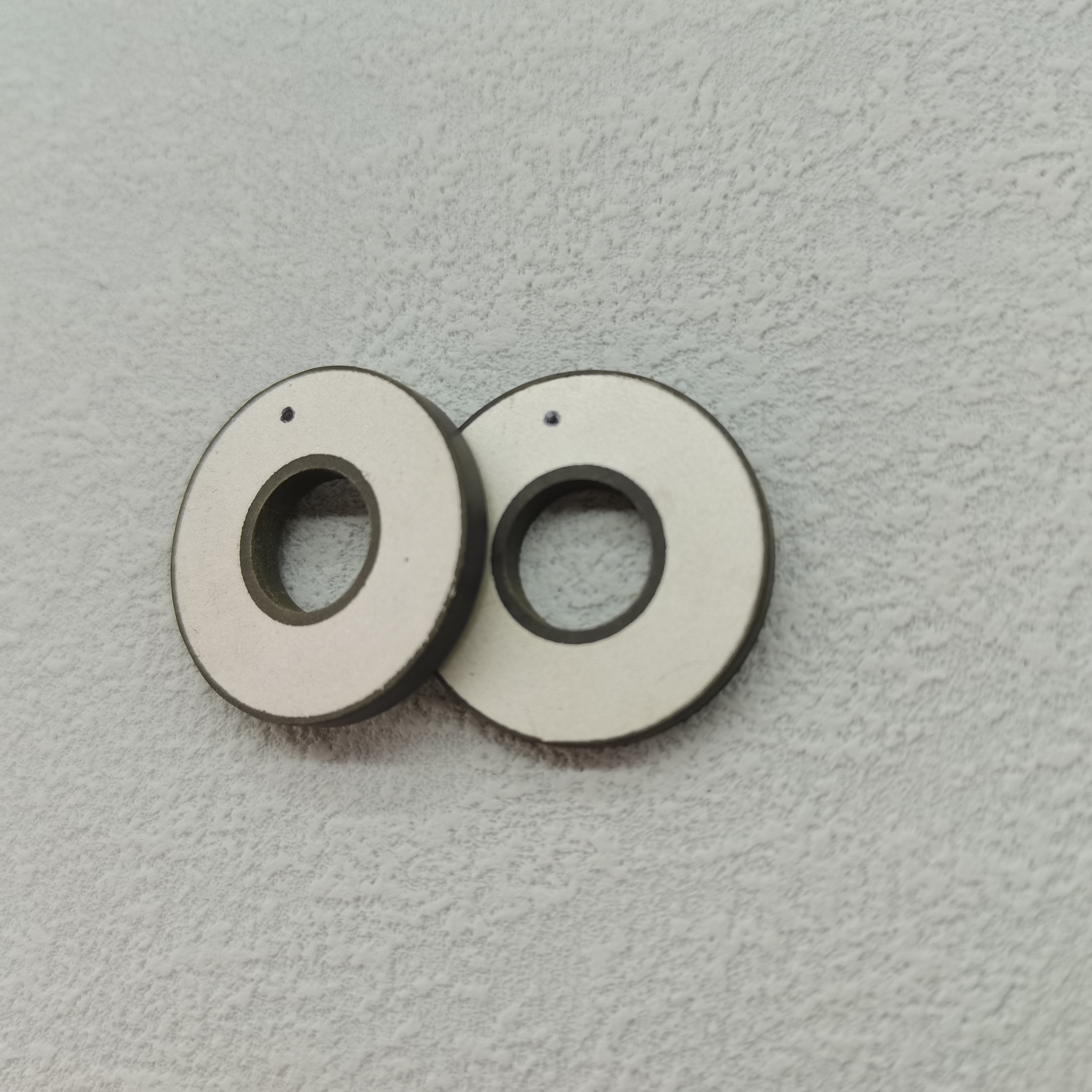 Ring PZT PZT5A Materiale Piezoelettrico Elementi ad anello in ceramica cinese