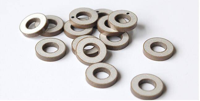 anello piezoelettrico