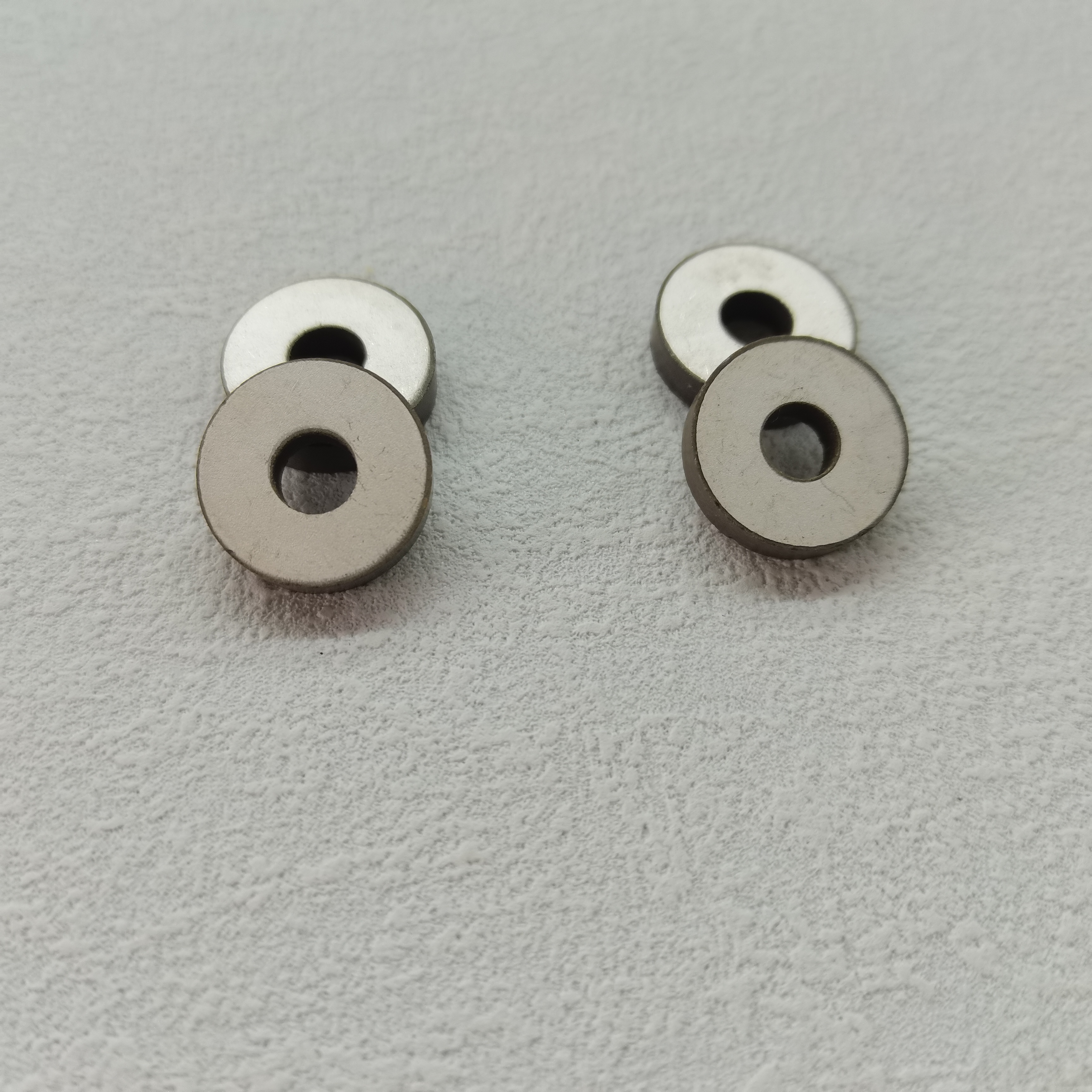 Ring PZT PZT5A Materiale Piezoelettrico Elementi ad anello in ceramica cinese